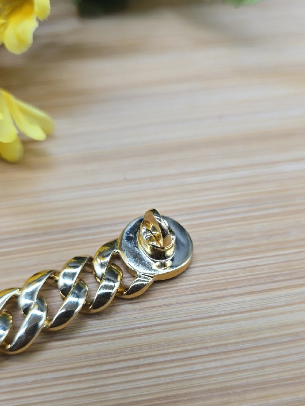 Marc Jacobs | Bracelet | Gold Tone | Classic Curb Link